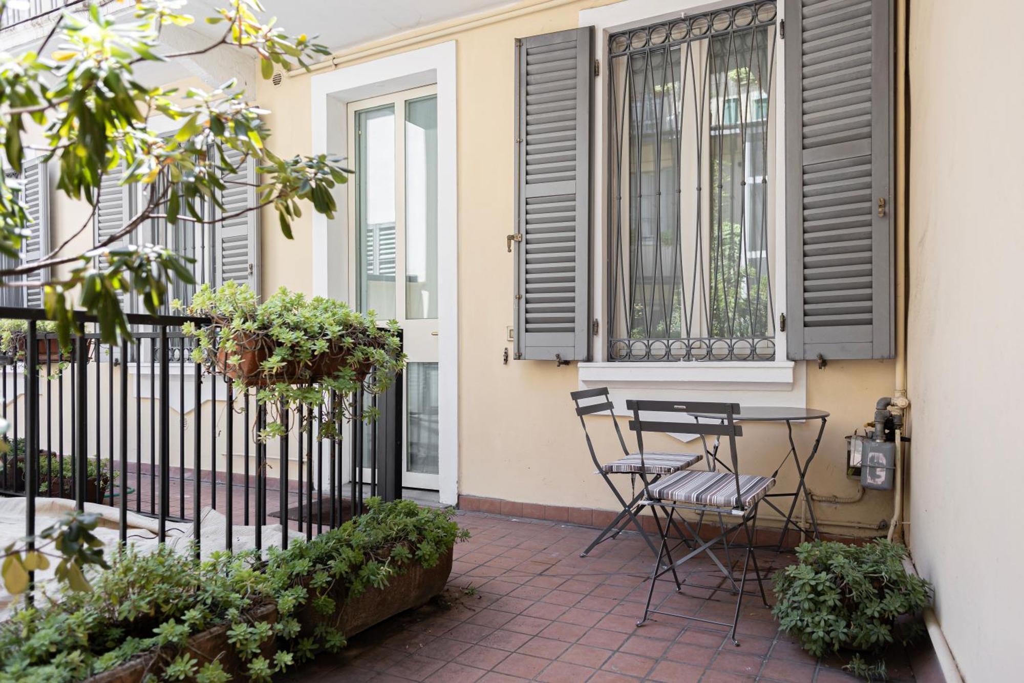 Elegante Bilocale In Montenapoleone - Brera Milan Exterior photo