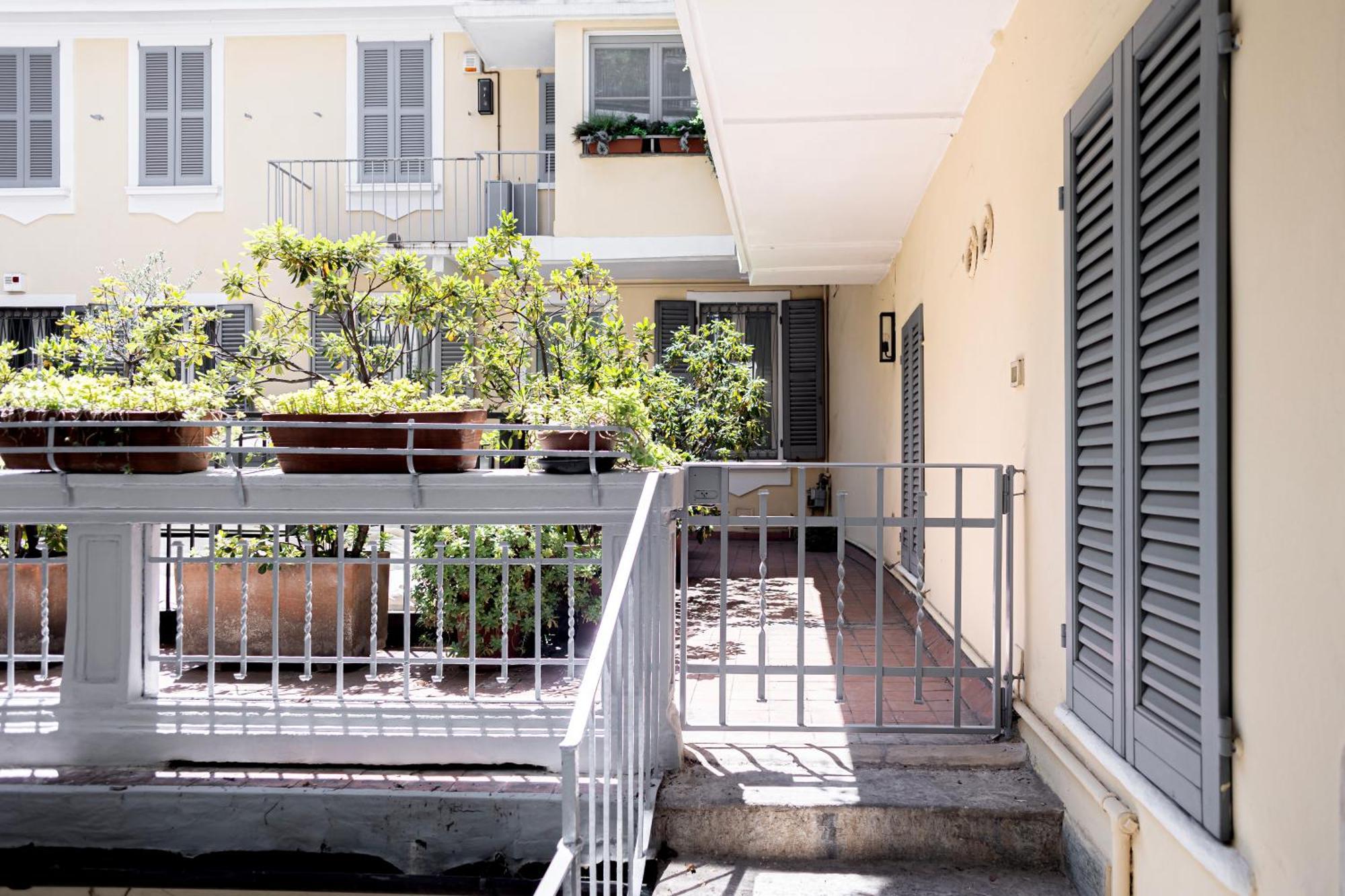 Elegante Bilocale In Montenapoleone - Brera Milan Exterior photo